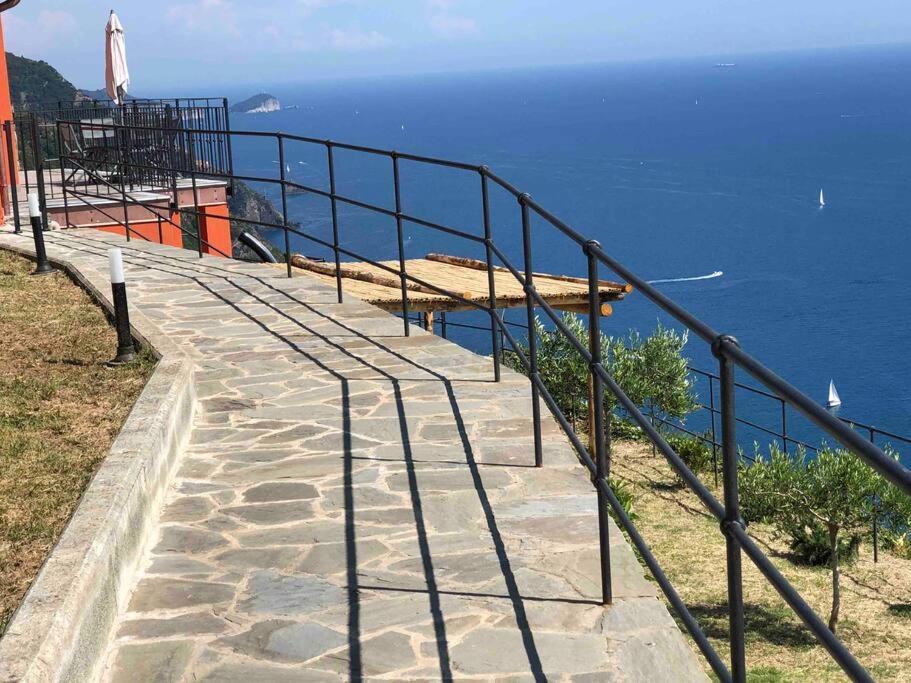 Villa Orangehouse Cinque Terre. Private Parking Riomaggiore Esterno foto